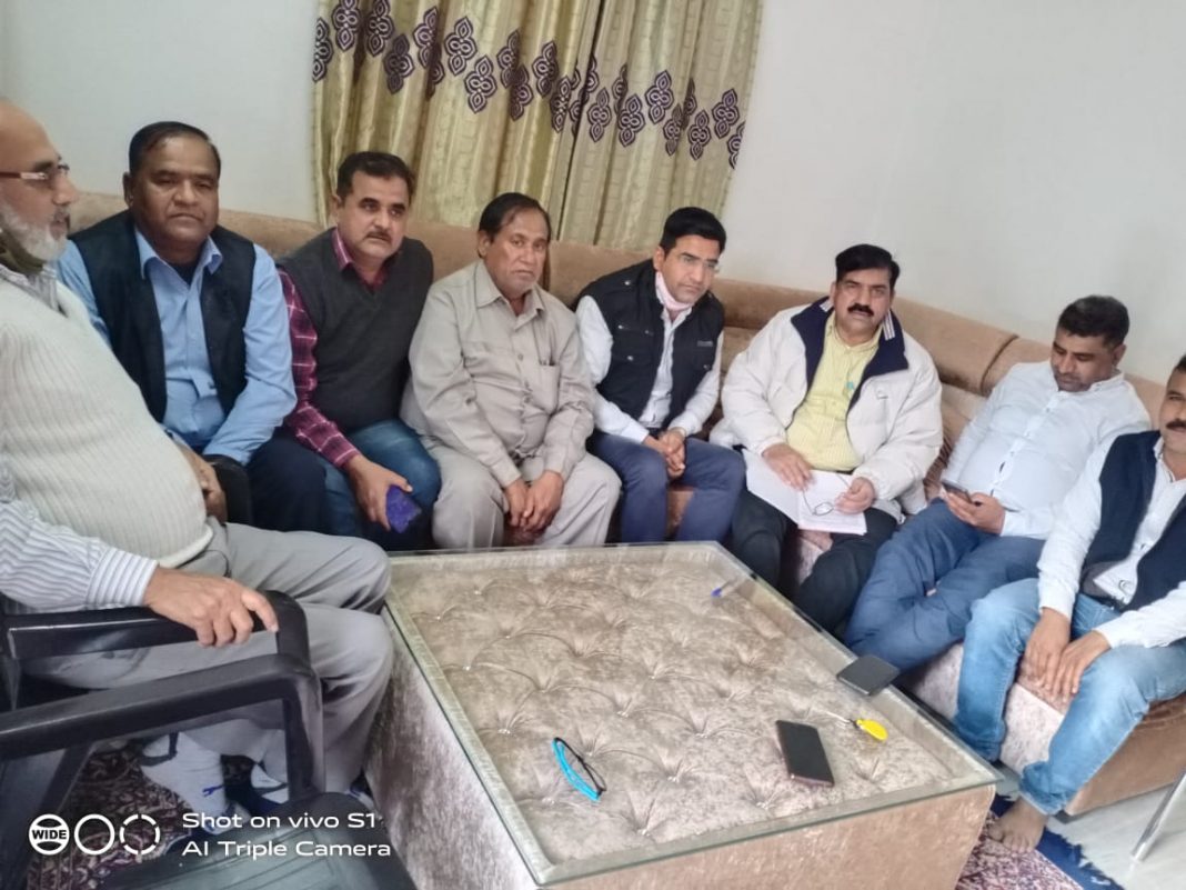 सिंधी सिपाही समाज की एक नई स्मारिका जल्दी पब्लिश की जाएगी सिंधी सिपाही समाज की एक नई स्मारिका जल्दी पब्लिश की जाएगी