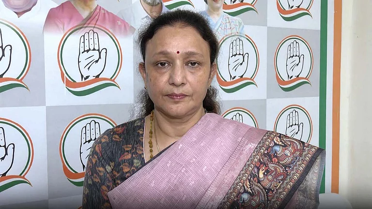 यूपी विधानसभा चुनाव 2027ः कांग्रेस ने BJP सरकार को घेरने के लिए आक्रामक रणनीति तैयार की यूपी विधानसभा चुनाव 2027ः कांग्रेस ने BJP सरकार को घेरने के लिए आक्रामक रणनीति तैयार की