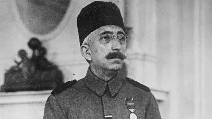 दिवालिया और कर्ज़ में डूबाः आखिरी ऑटोमन सुल्तान, वाहिद अल-दीन की मौत कैसे हुई? दिवालिया और कर्ज़ में डूबाः आखिरी ऑटोमन सुल्तान, वाहिद अल-दीन की मौत कैसे हुई?